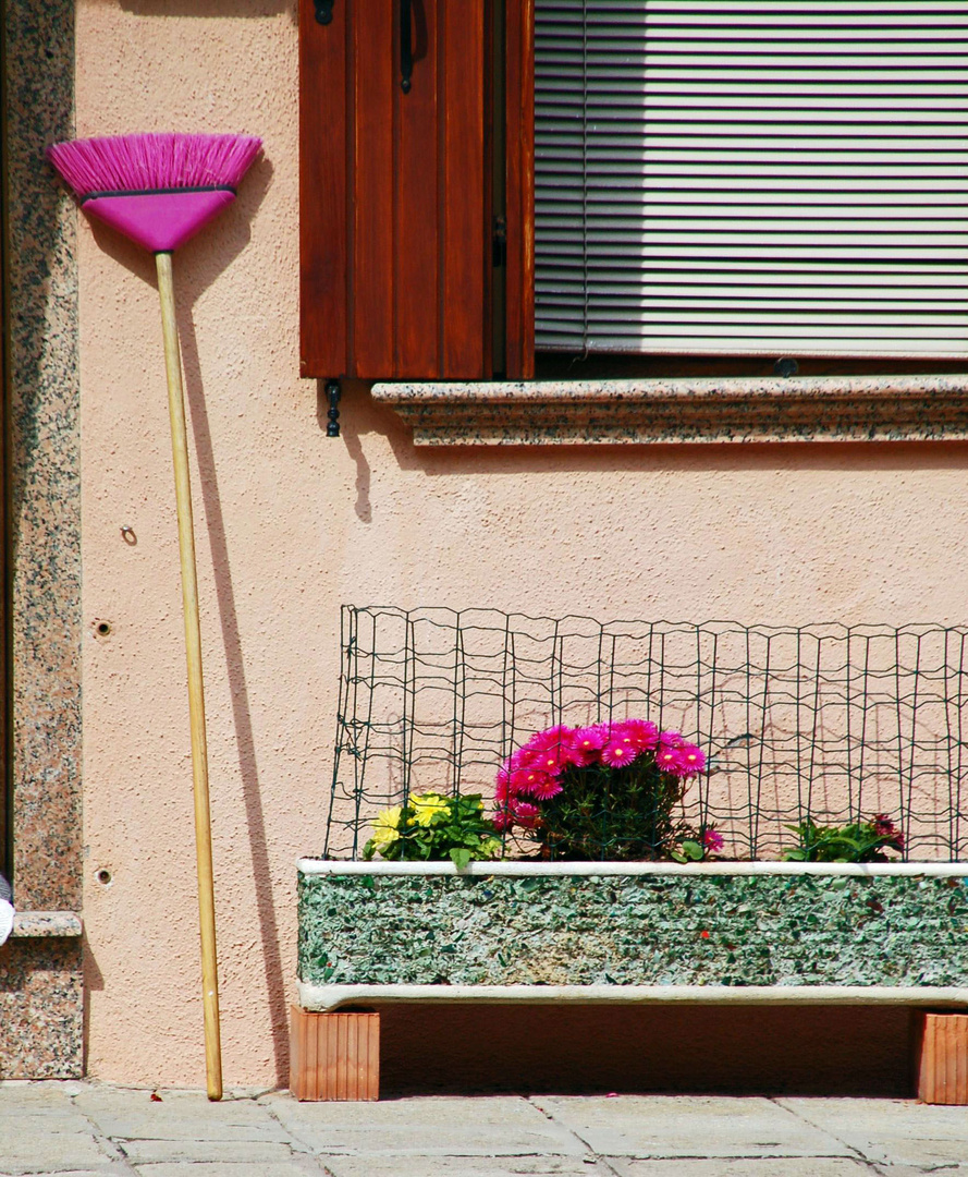 Cleaning equipment in Burano