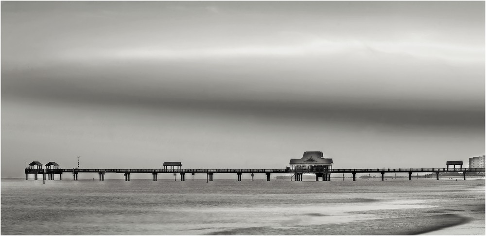 - CLEARWATER PIER - Florida