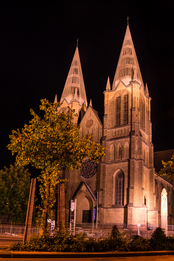 Clemenskirche bei Nacht