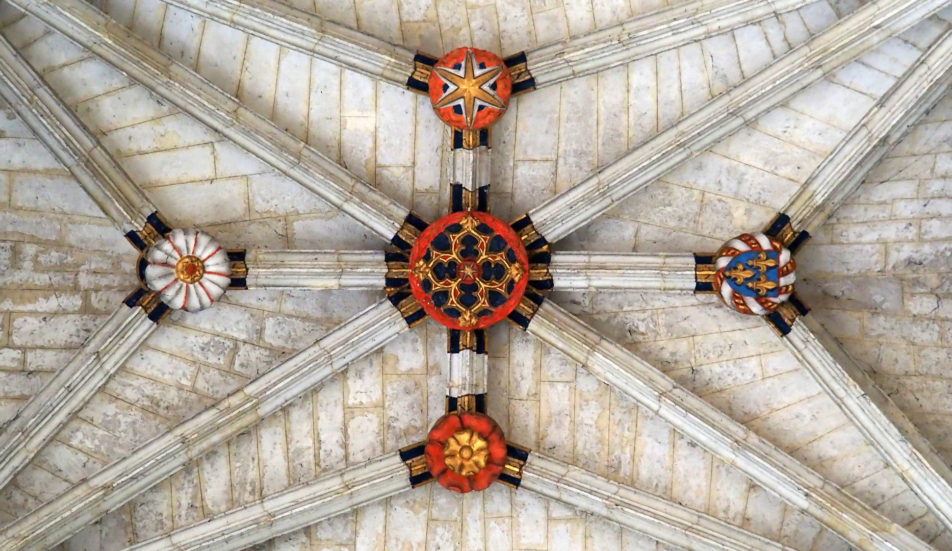 Clés de voûte de la Chapelle du Sacré-Cœur