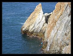 ~ Cliff Divers ~ II   Acapulco