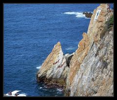 ~ Cliff Divers ~ III   Acapulco
