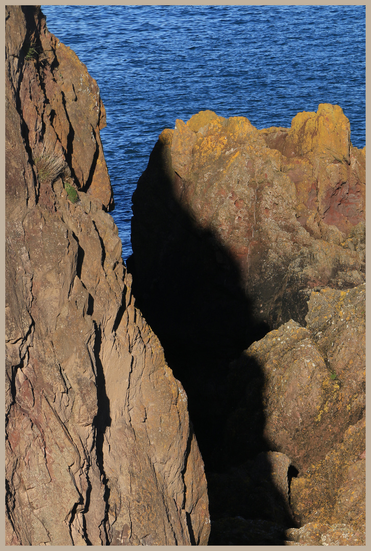 cliffs at horsecastle bay 11