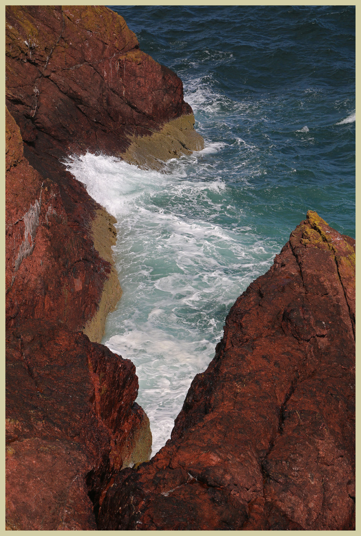 cliffs near st abbs head 5b