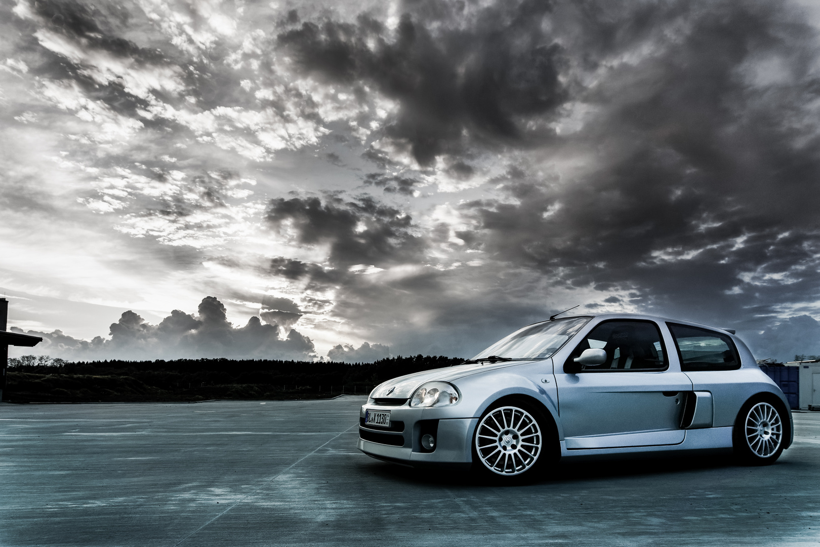 Clio V6 evening