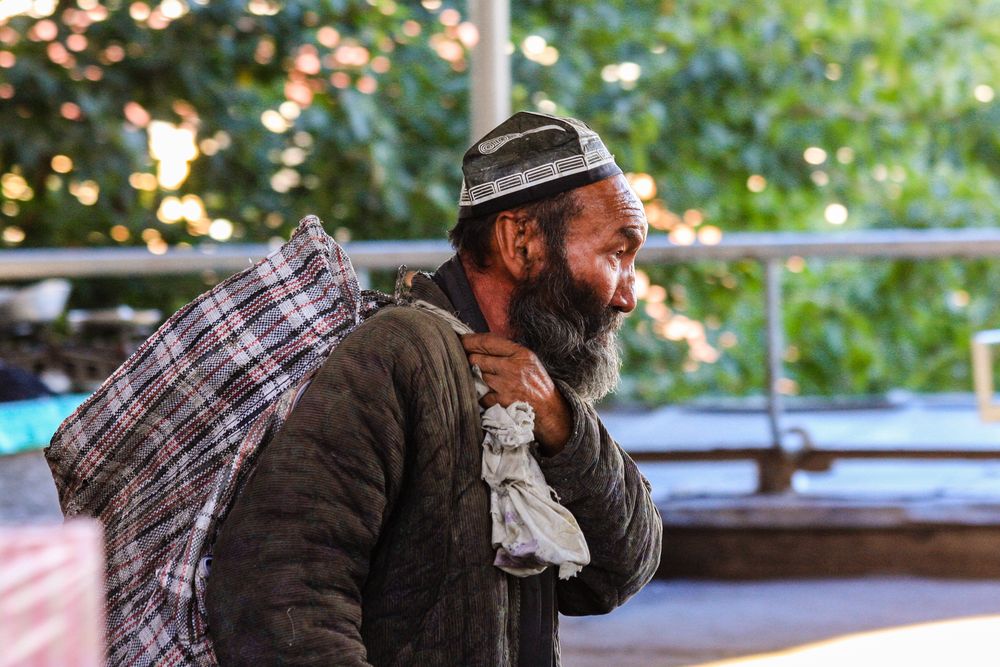 Clochard auf dem Bazar von Taschkent