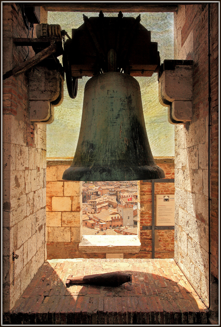 Cloche dans la Torre Del Mangia, Palazzo Pubblico, Siena