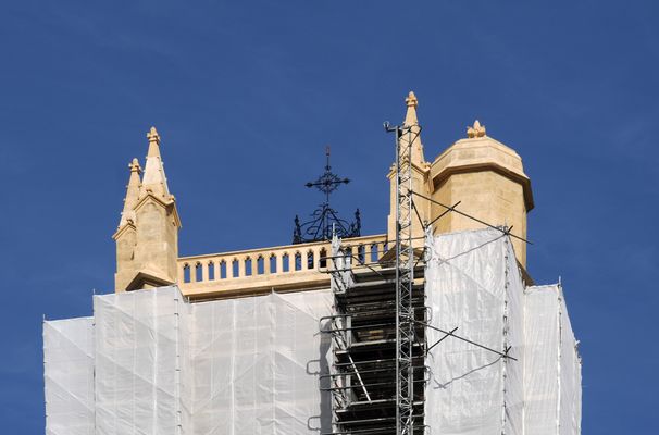 Clocher de la Cathédrale Saint-Pierre en réfection