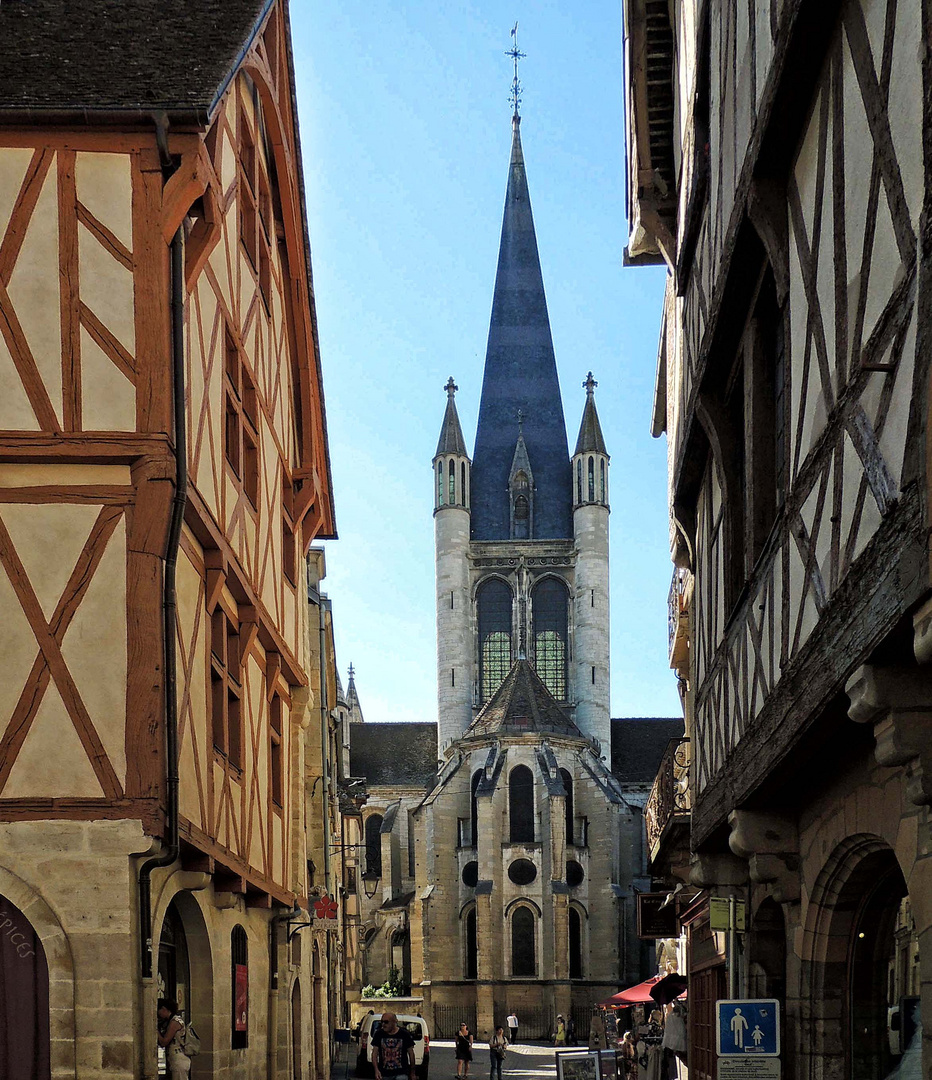 Clocher de Notre Dame à Dijon