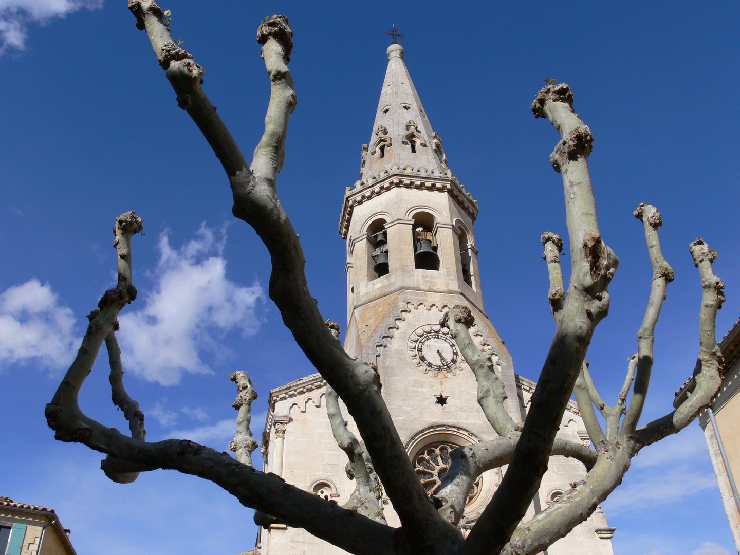 clocher de Saint-Saturnin les Apt