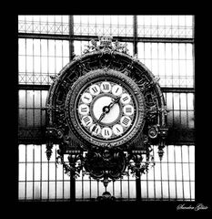 Clock Paris