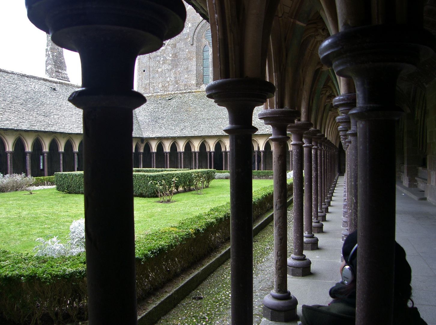 Cloister to infinity