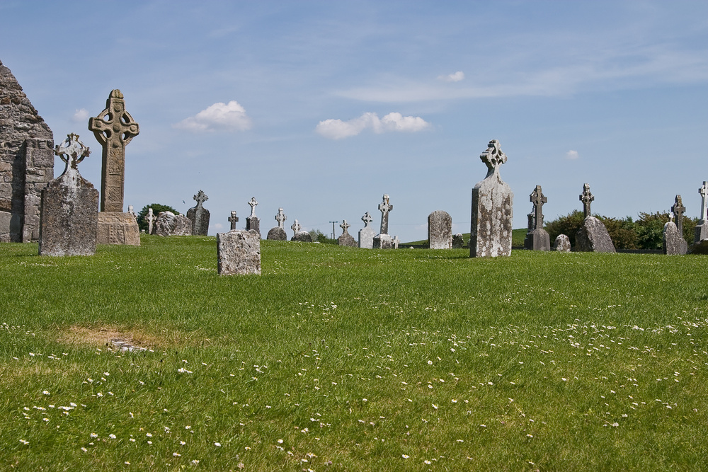 | clonmacnoise |