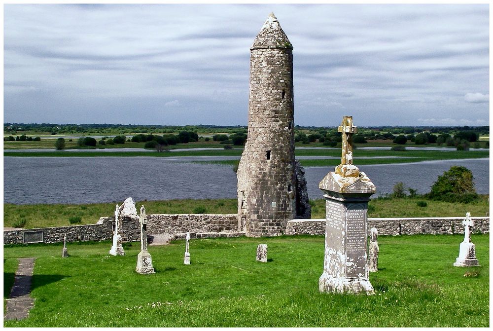 Clonmacnoise am Shannon