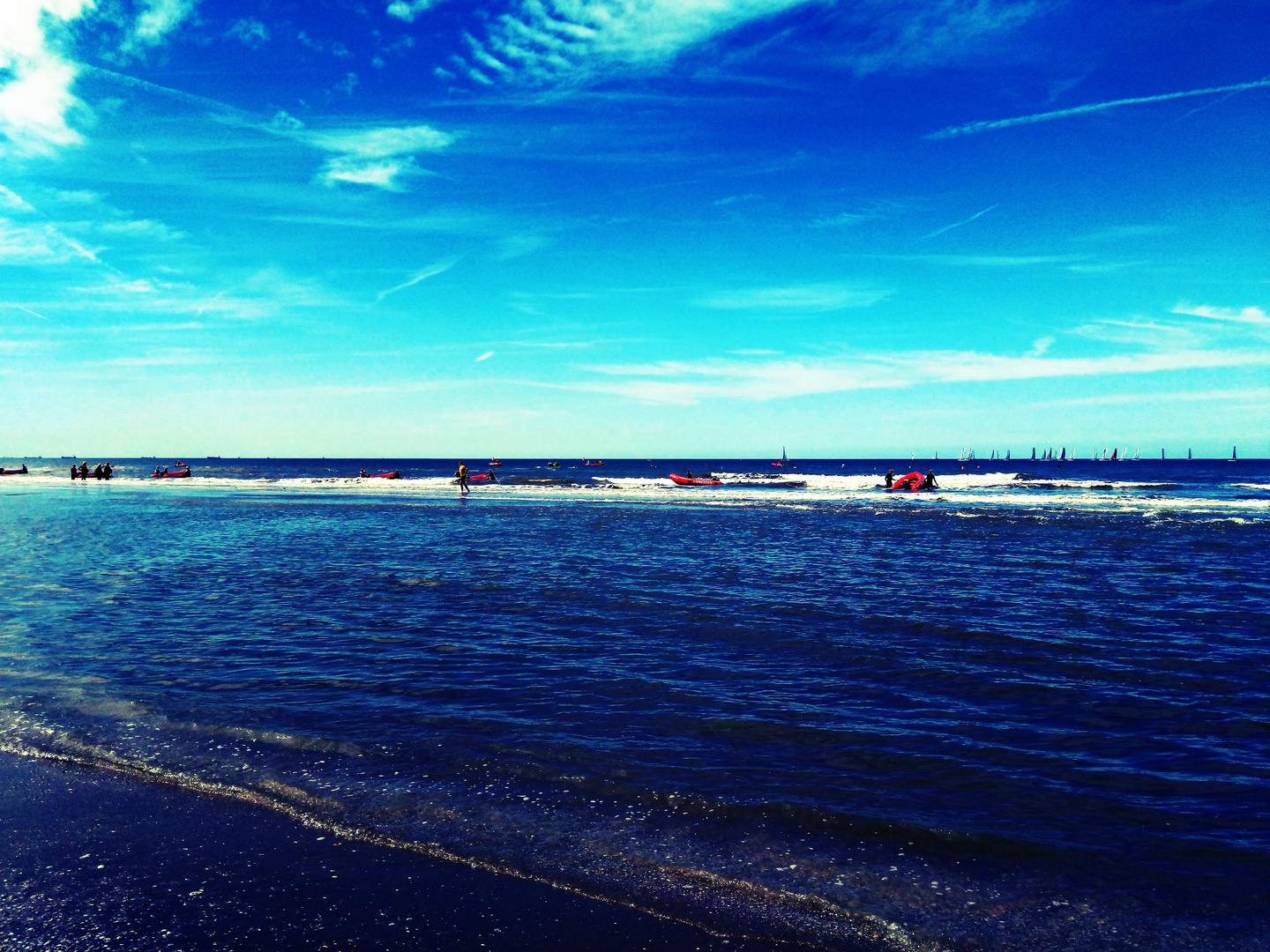 Close encounter at Blue Blue Beach 03