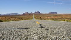 Close Road To Monument Valley (09.2013)