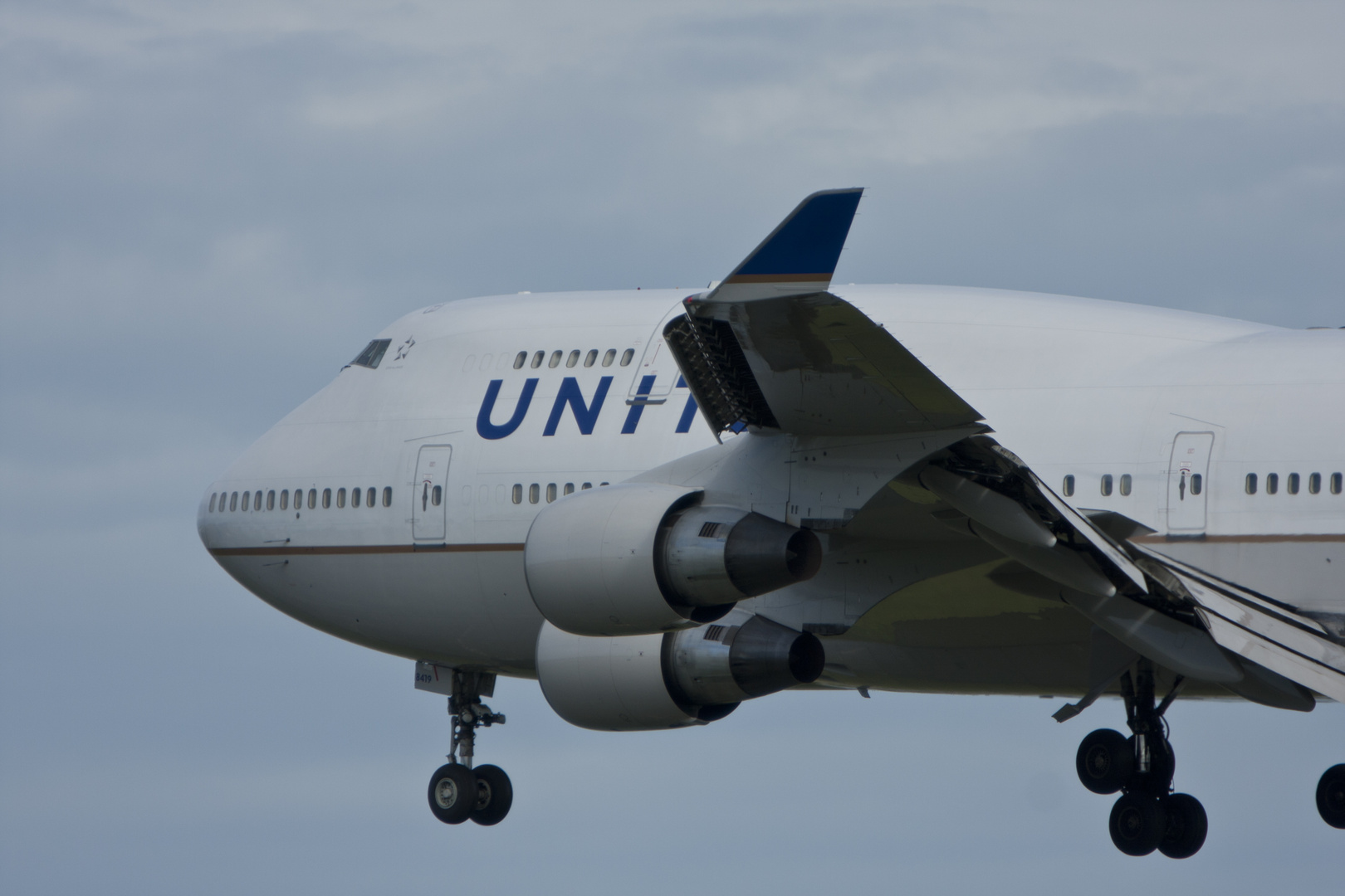 Close up United Airlines Boeing 747-422...