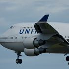 Close up United Airlines Boeing 747-422...