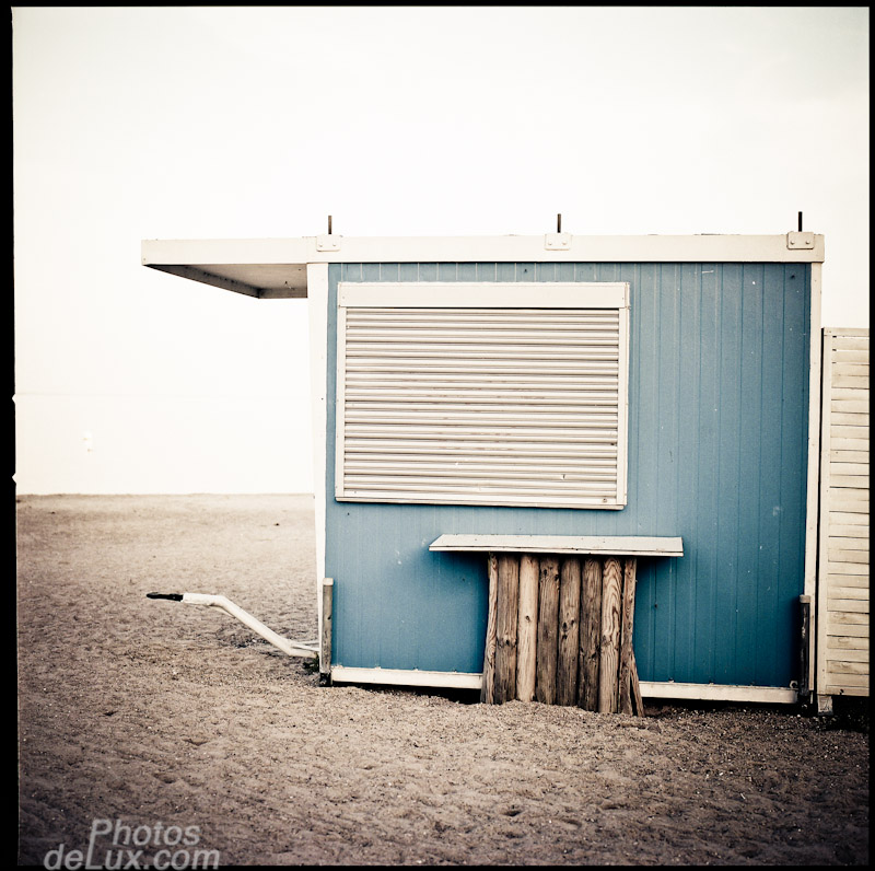 closed beach shack to go