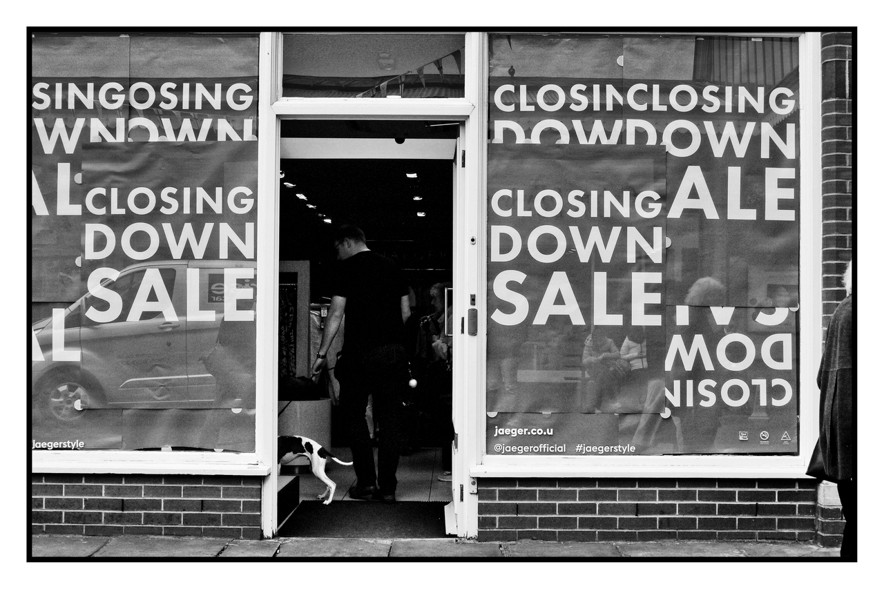 Closing down Sale