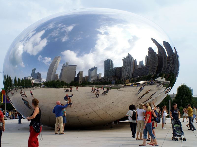 -  Cloud gate -   The Bean  -  Chicago Millenium Park -