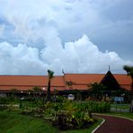 Clouds above the airport, I