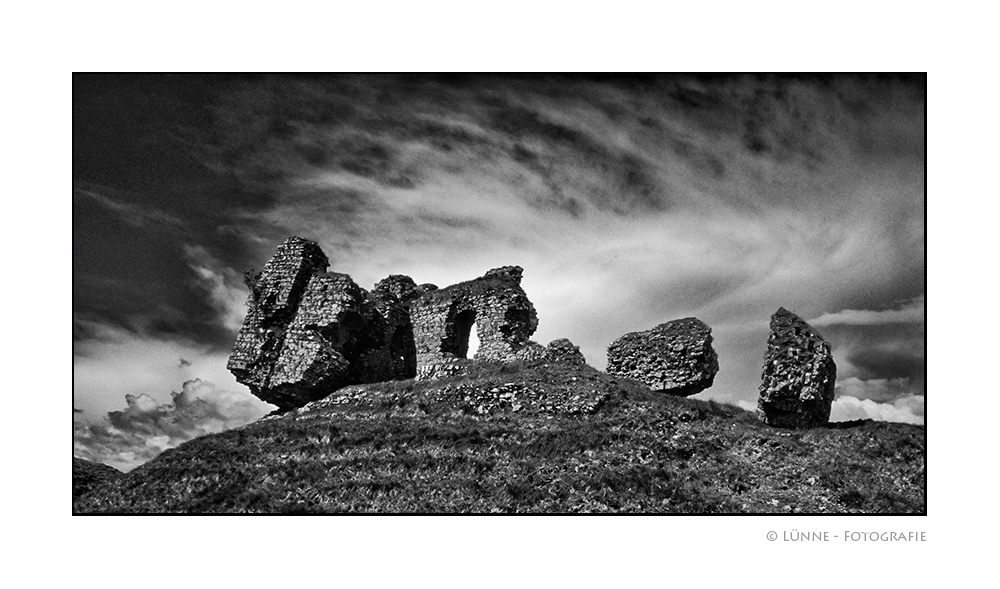 ...clouds and ruins...