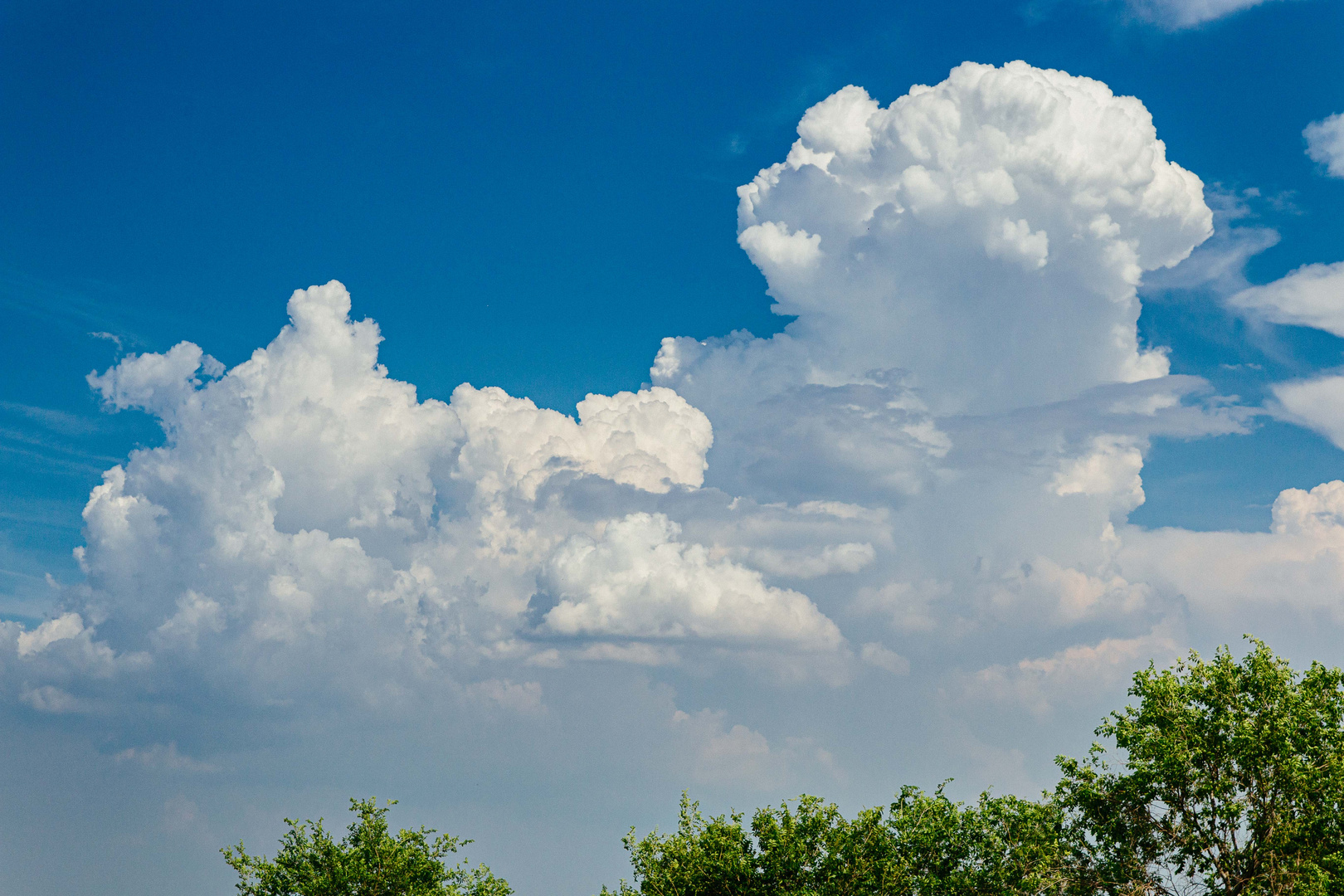 Clouds in the blue sky ...