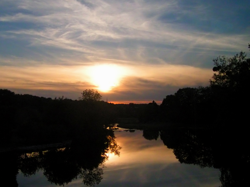 clouds 'n' reflections