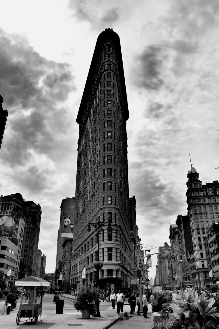 __clouds over flatiron___