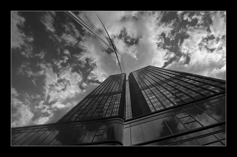 Clouds over Frankfurt (gespiegelt)