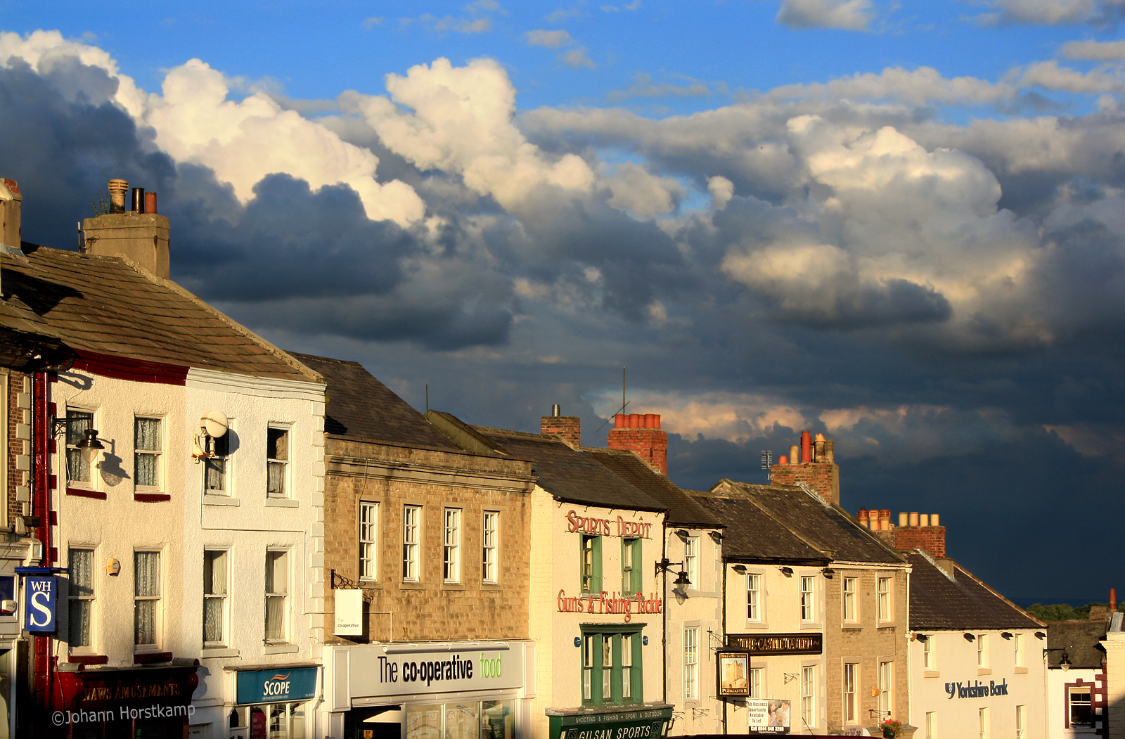 Clouds-over-Richmond-North-Yorkshire_b