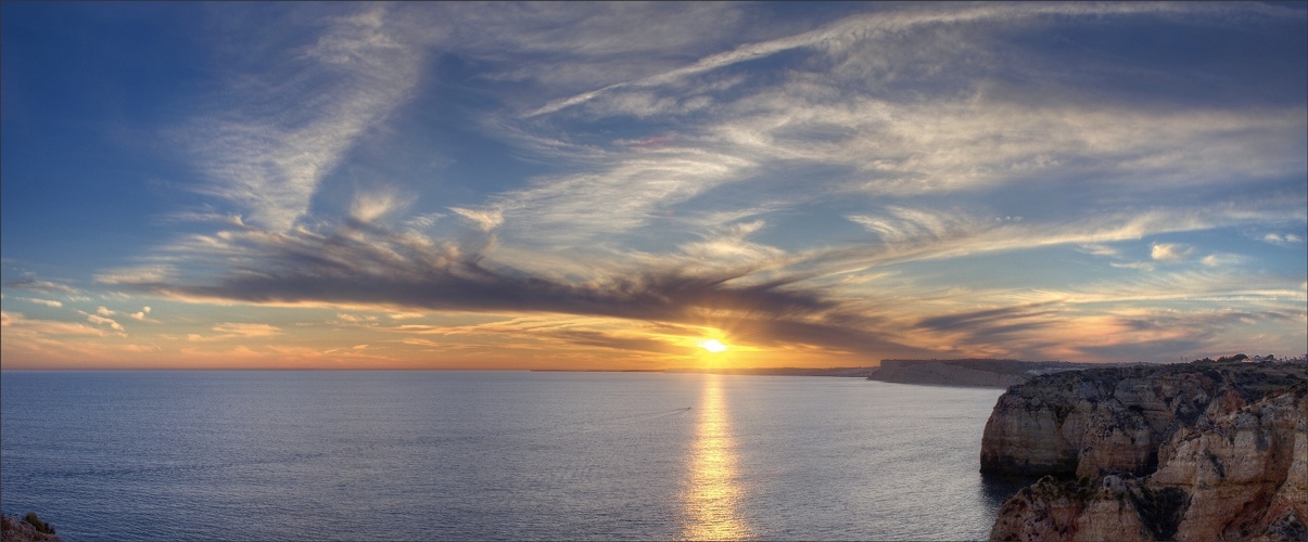 clouds @ sea