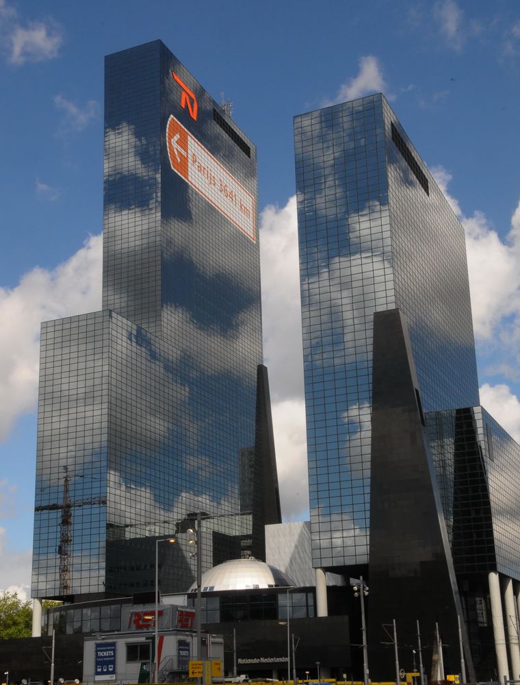 Cloudy day in Rotterdam