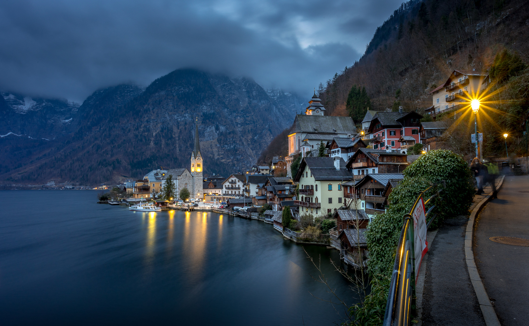 Cloudy evening in Hallstatt /Austria