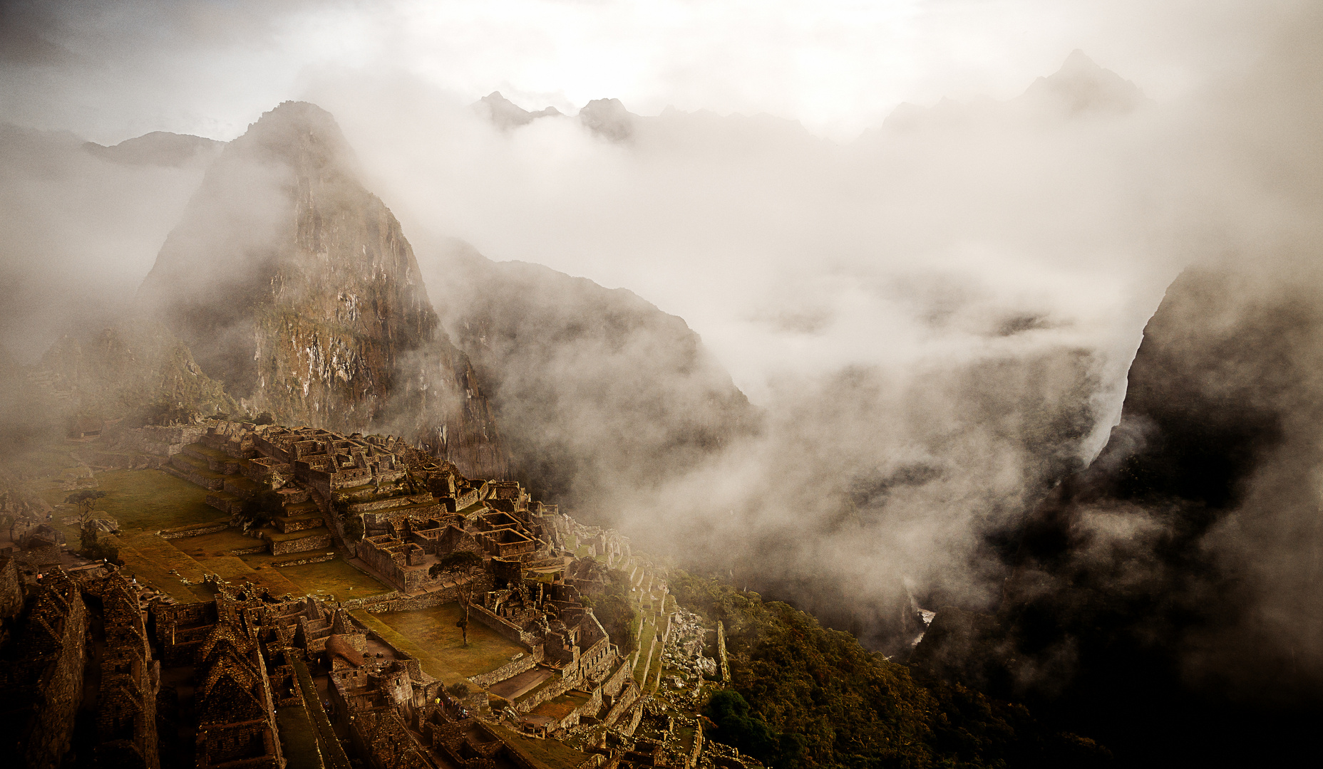 Cloudy Picchu