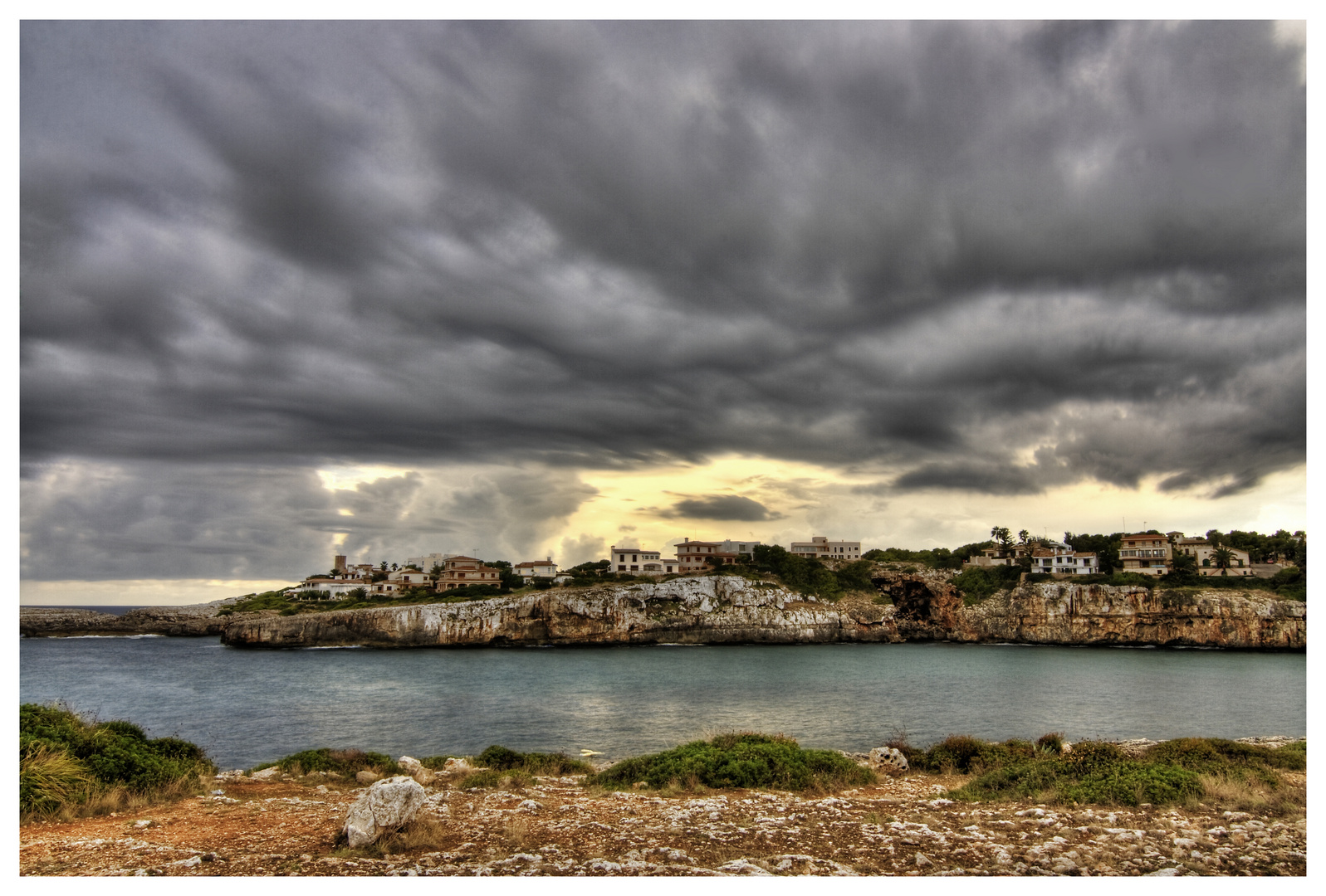 cloudy port