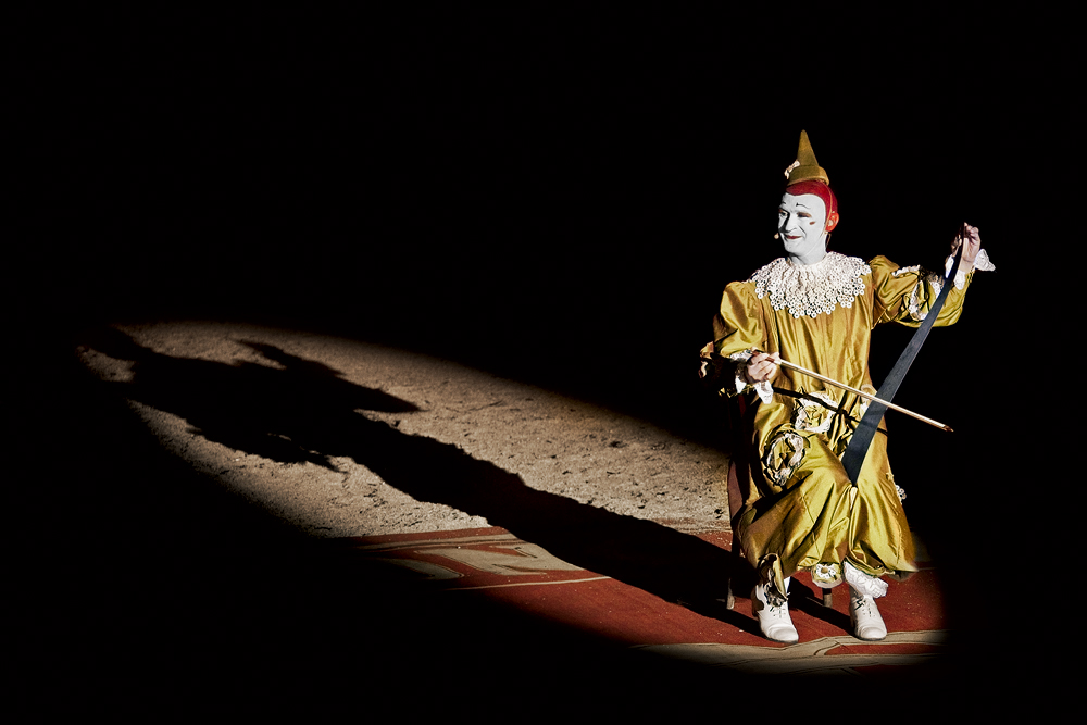 clown with weeping saw