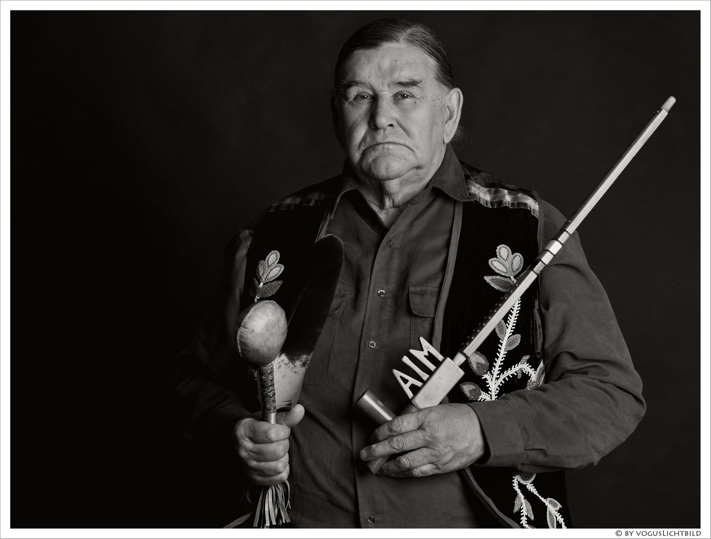 Clyde Bellecourt - Ojibwe Indianer 'Thunder Before the Storm'