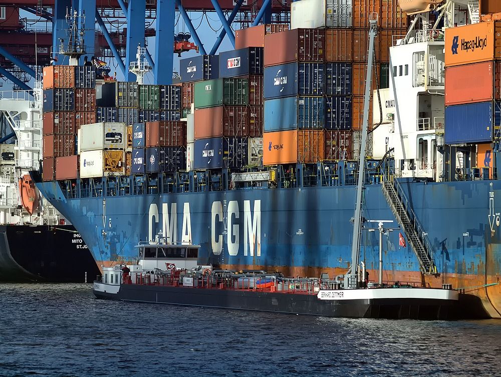 + CMA-CGM +