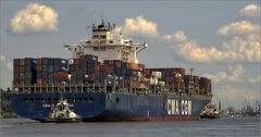 "CMA CGM BALZAC" zu Gast in Hamburg