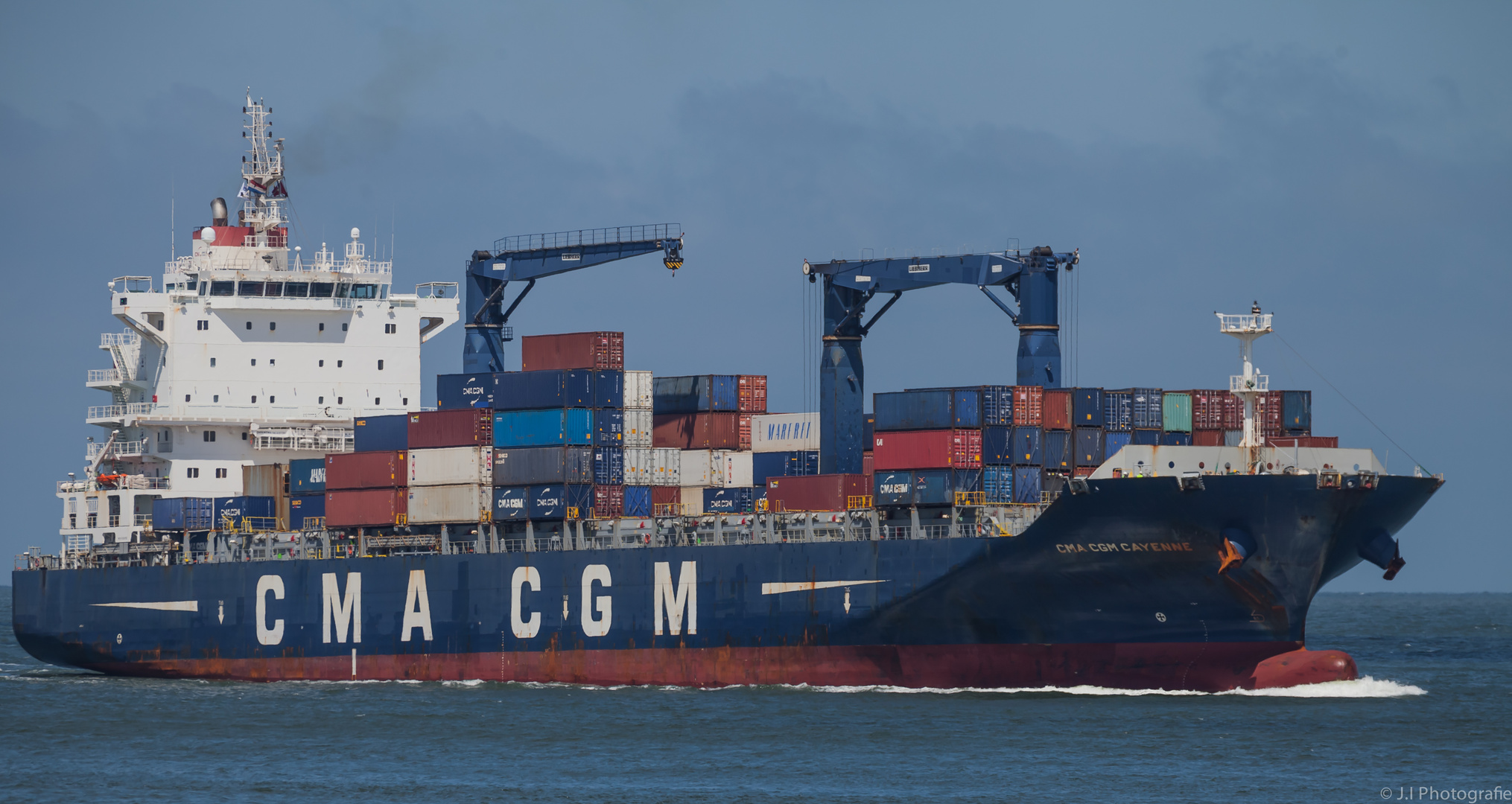 CMA  CGM  CAYENNE