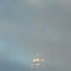 CN Tower im Nebel