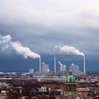 CO 2- Ausstoß in den Himmel 