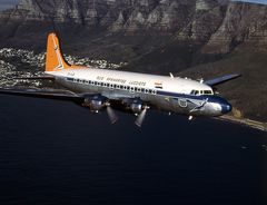 Coastal flight mit der DC 4