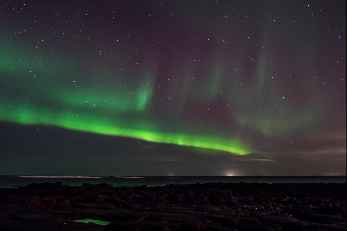 Coastline in dunkler Nacht...