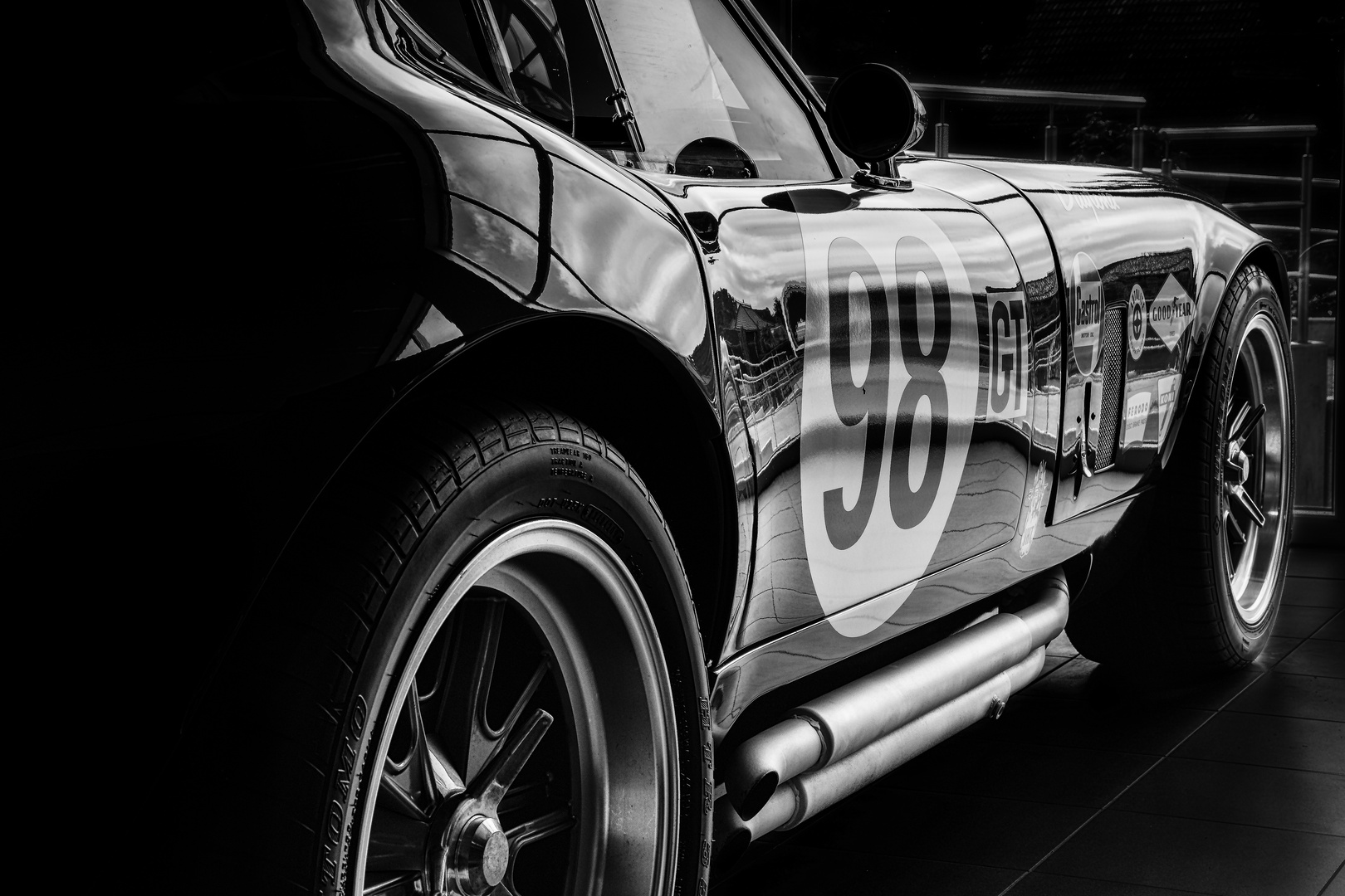 Cobra Daytona Coupe V8 Ford Racing