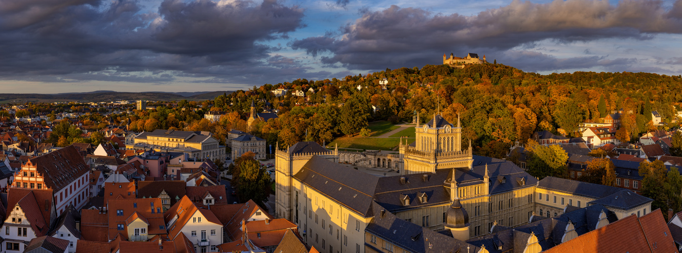 Coburg in der goldenen Jahreszeit zur goldenen Stunde