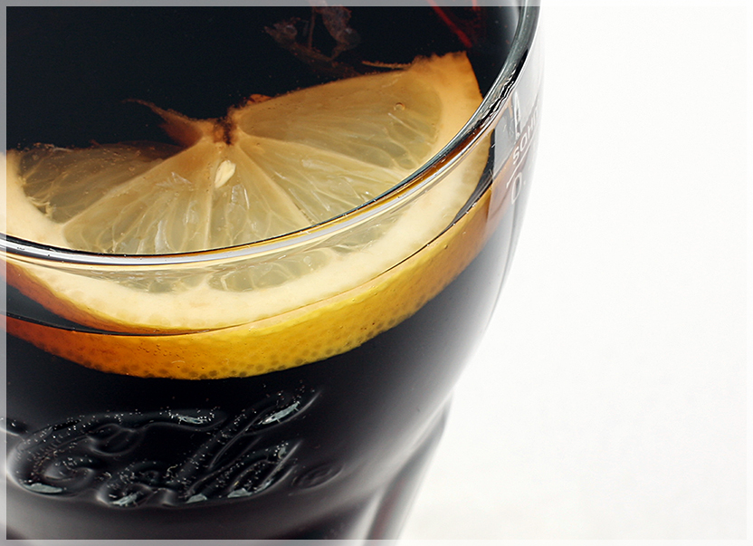 Coca Cola mit Zitrone Foto & Bild stillleben, foodfotografie, getränke Bilder auf