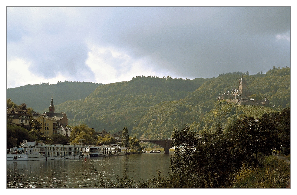 Cochem a.d. Mosel distanziert betrachtet